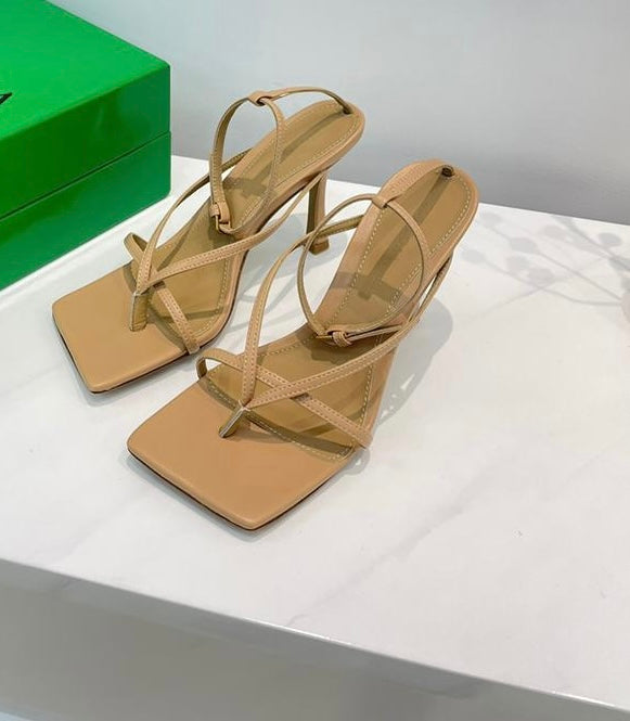 B O T T E G ARCO TOTE BAG X Heels